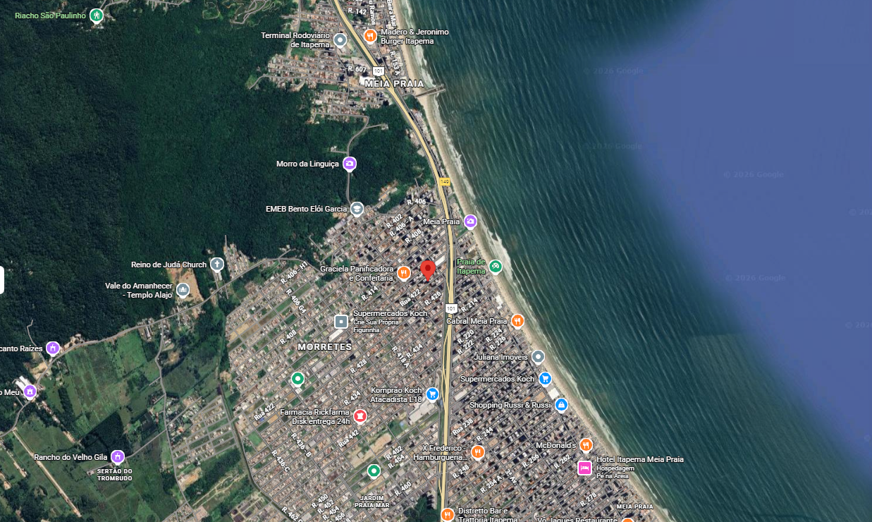 Vista de satélite da localização do Caprese — Pin indicando o empreendimento em Morretes, Itapema, entre a orla e a BR-101